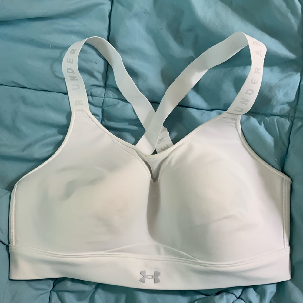 LG White Underarmour Sports Bra -Seamless Moisture-Wicking Design